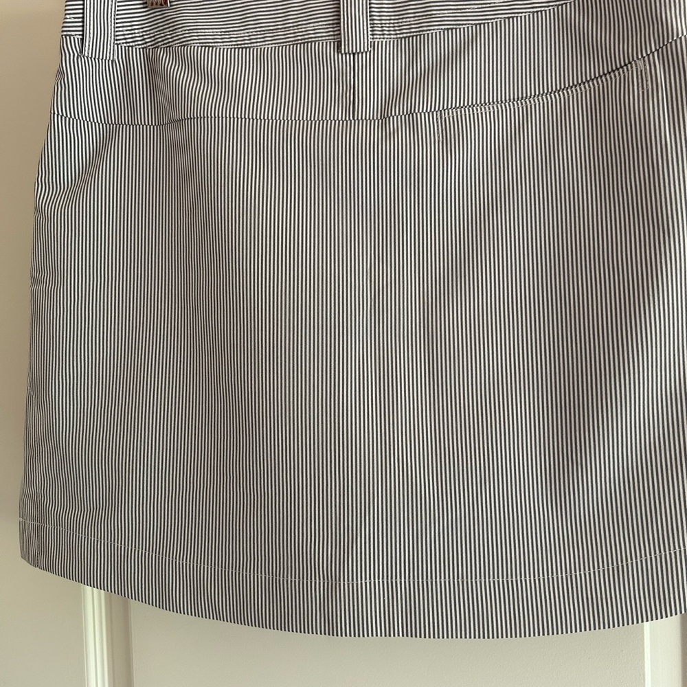 Callaway Gray and White Pinstripe golf Skort